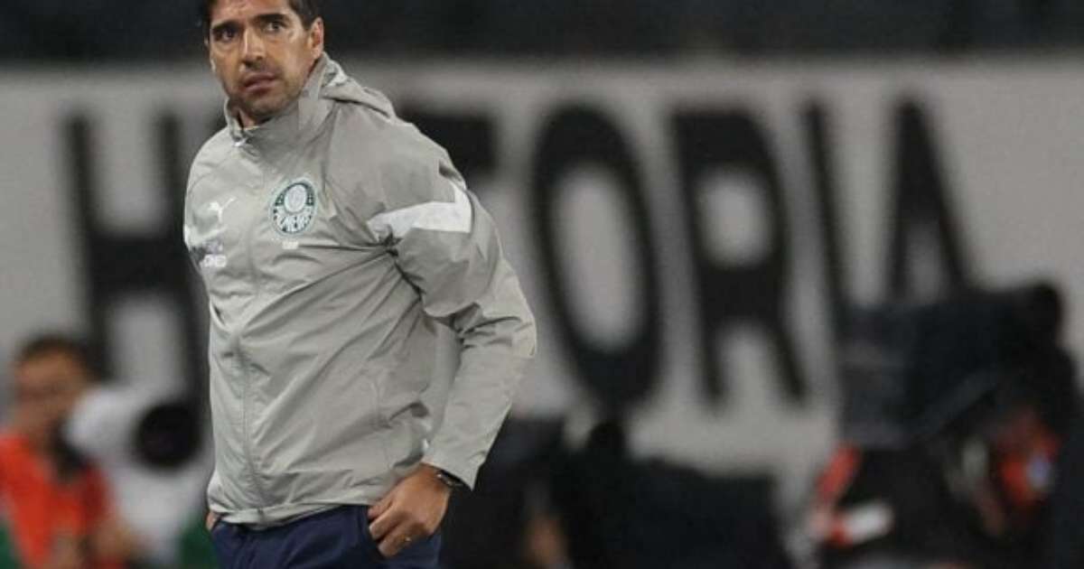 Abel critica arbitragem e analisa empate do Palmeiras: "Pouca eficácia"