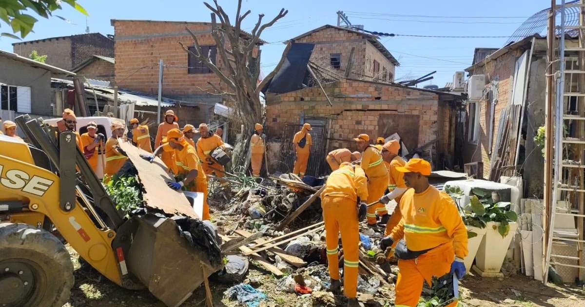 Operação integrada em Porto Alegre apreende 83 kg de fios furtados e fecha ferros-velhos irregulares