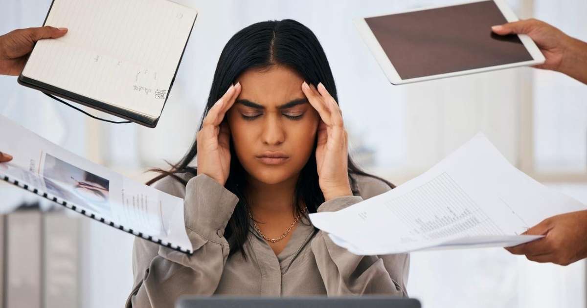 Burnout afeta mais mulheres no Brasil: entenda os sinais e previna-se