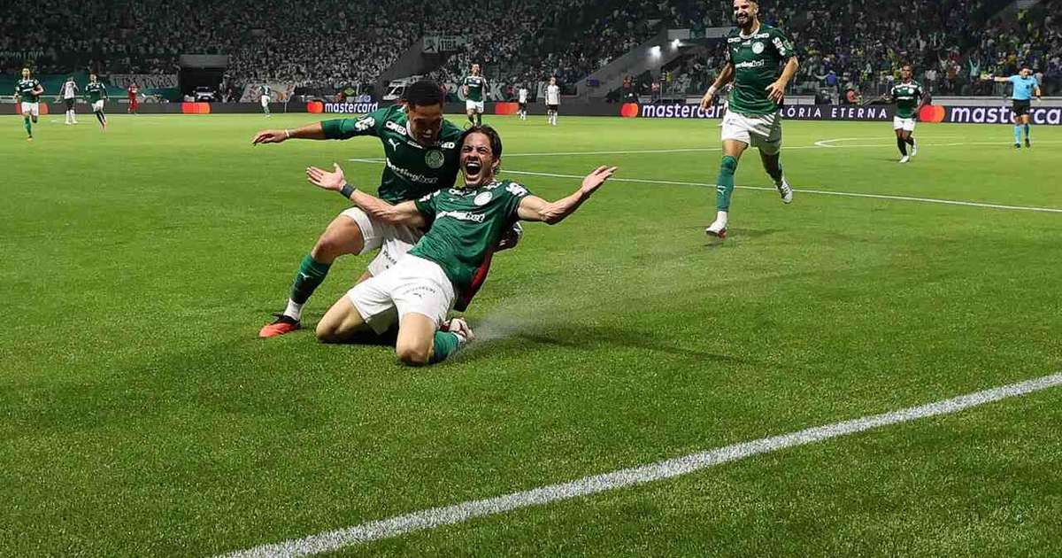 Agustín Giay brilha e faz história no Palmeiras com golaço e assistência