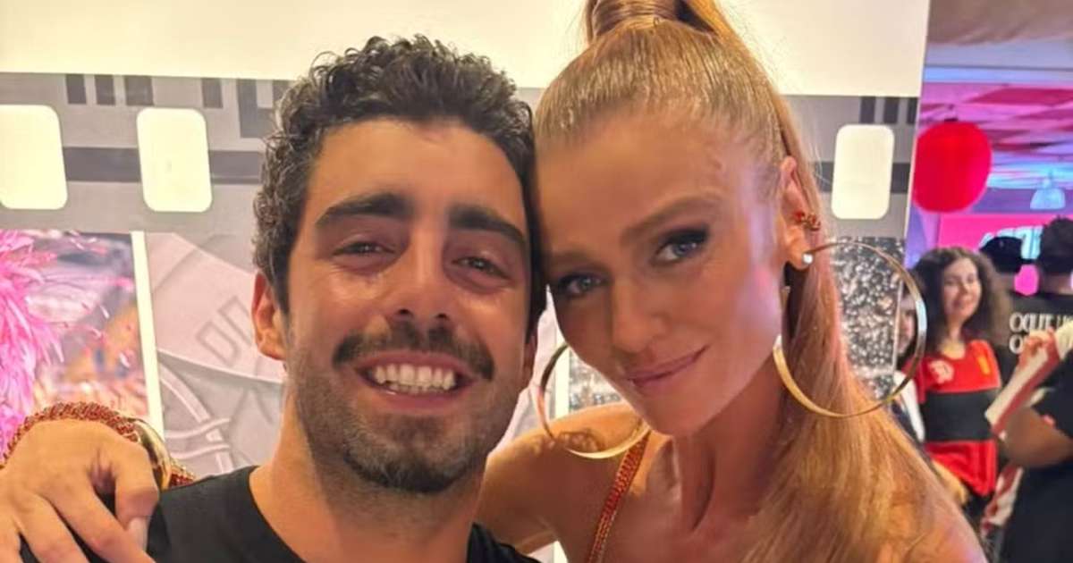 Voltaram? Pedro Scooby e Cintia Dicker reaparecem juntos após polêmica de carona com Lívia Andrade