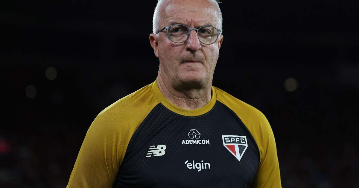 Dorival Júnior fala sobre uso de reservas contra o Palmeiras, salários e situação de Calleri em coletiva