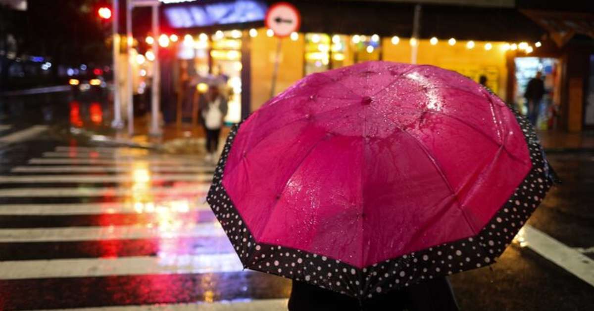 SP tem mais um dia sob alerta de perigo para tempestades; veja quando chuva dá trégua