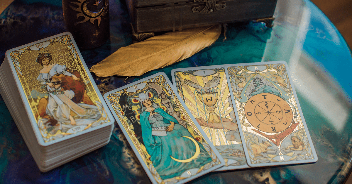 Qual carta do Tarot representa o seu signo? Conheça o arcano de cada um