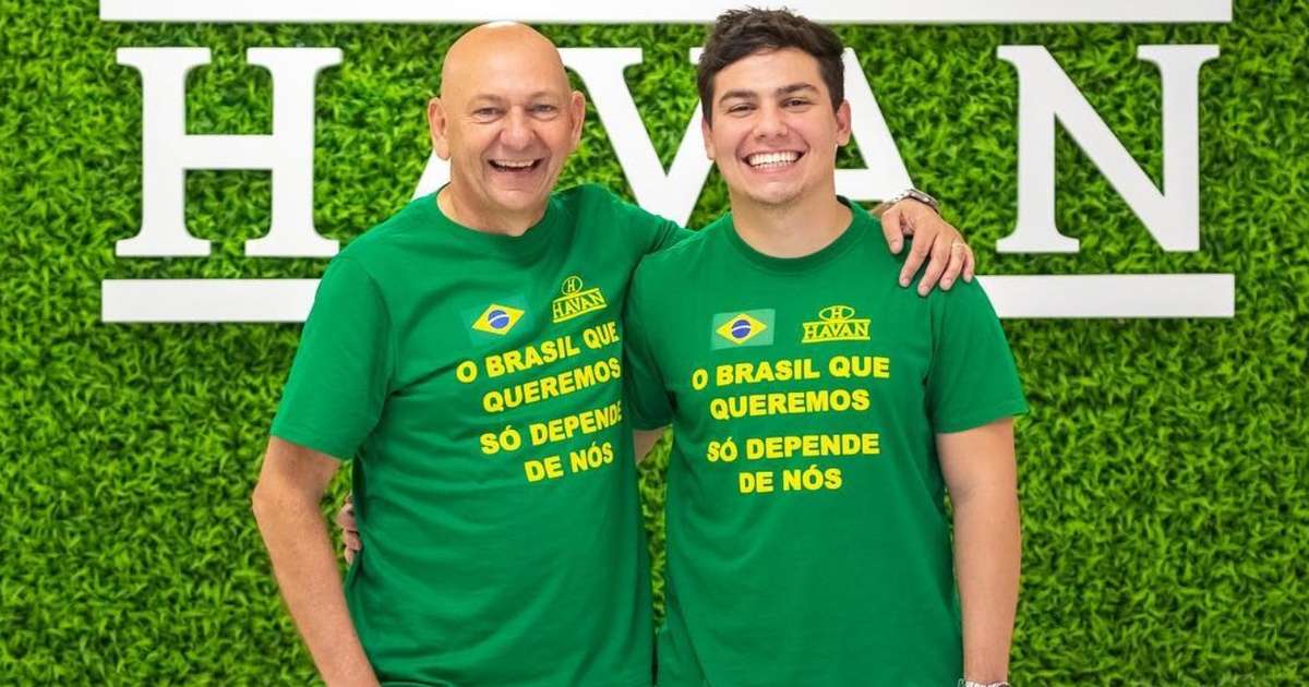 'Não temos ego. Não existe uma disputa': filho mais velho de Luciano Hang, da Havan, revela como se prepara com irmãos para sucessão do pai de 63 anos na empresa de 4 décadas e R$ 18,5 bilhões de faturamento bruto e mais de 23 mil colaboradores