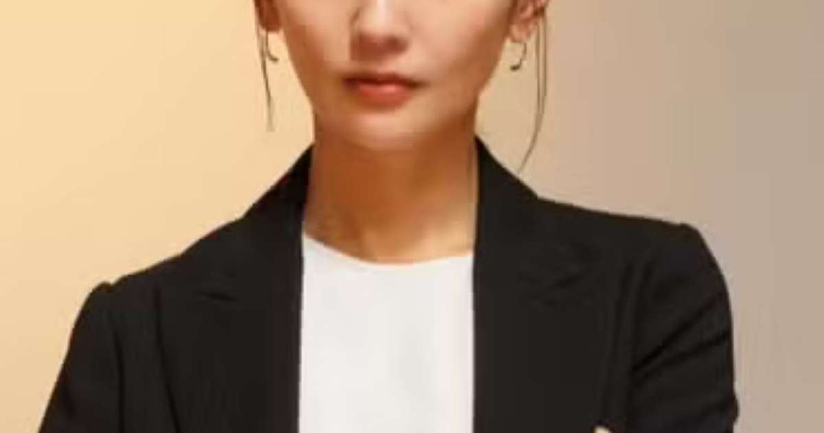 Retrato da atriz japonesa Yuri Nakamura, morta aos 44 anos após tratamento contra câncer de reto