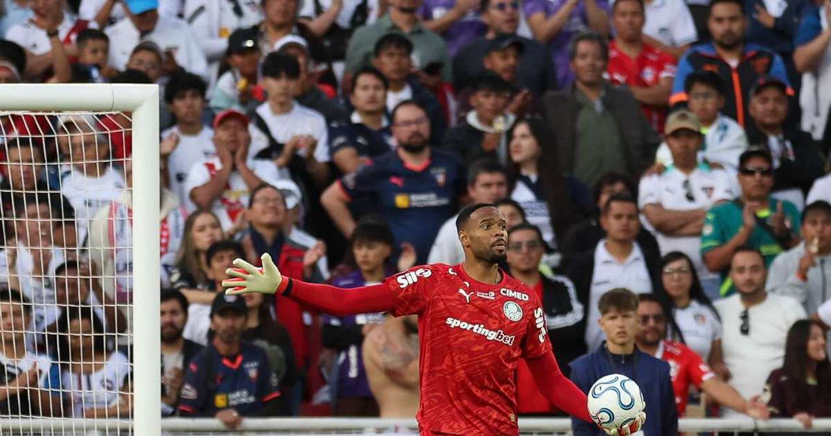 IGUALOU O ÍDOLO! Herói, Carlos Miguel iguala marca de São Marcos e coloca Verdão nas semis