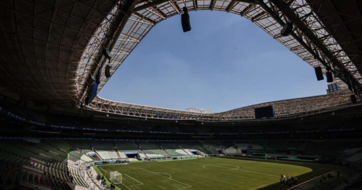 Palmeiras ironiza Flamengo por críticas ao gramado do Maracanã: 'Tempo é o senhor da razão'
