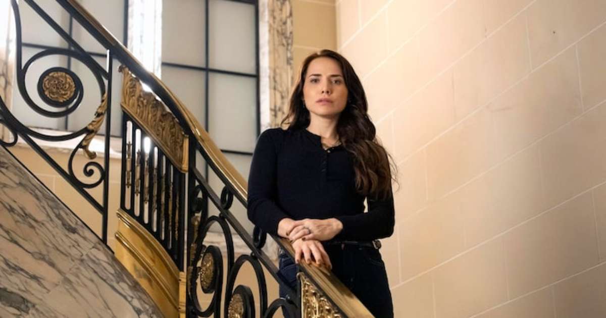 'Quem Ama Cuida': Adriana vira sócia de joalheria e descobre que Heitor está vivo