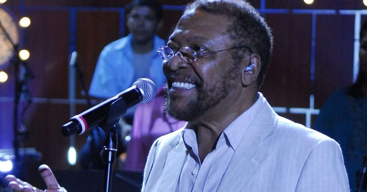 Racha na Vila Isabel: escola de Sabrina Sato toma decisão importante após saída de compositores; polêmica envolve reviravolta na escolha do samba-enredo de Martinho da Vila para o Carnaval 2027. Bastidores!