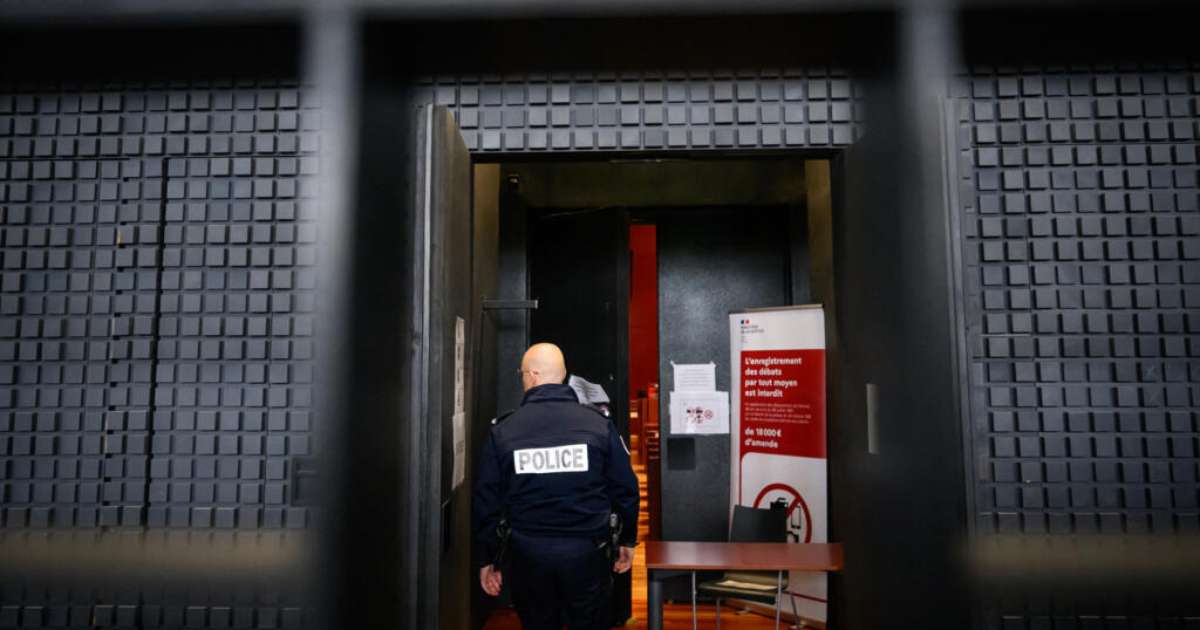 Policial de extrema direita é preso na França, suspeito de preparar ato terrorista