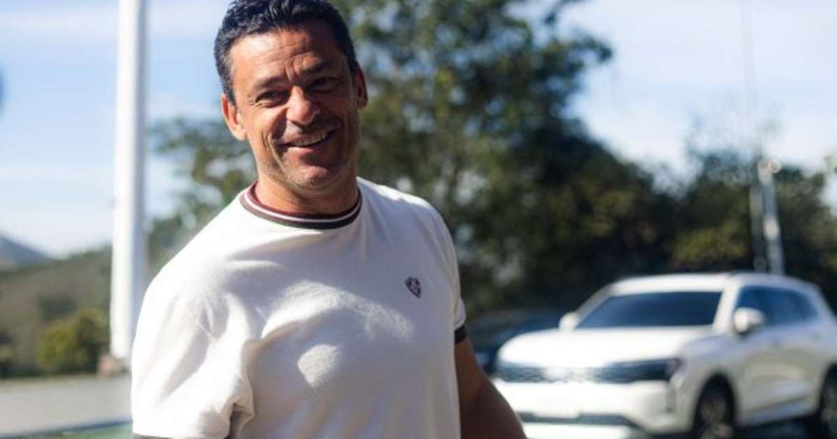 Ídolo e agora treinador da base, Fred projeta comandar o Fluminense