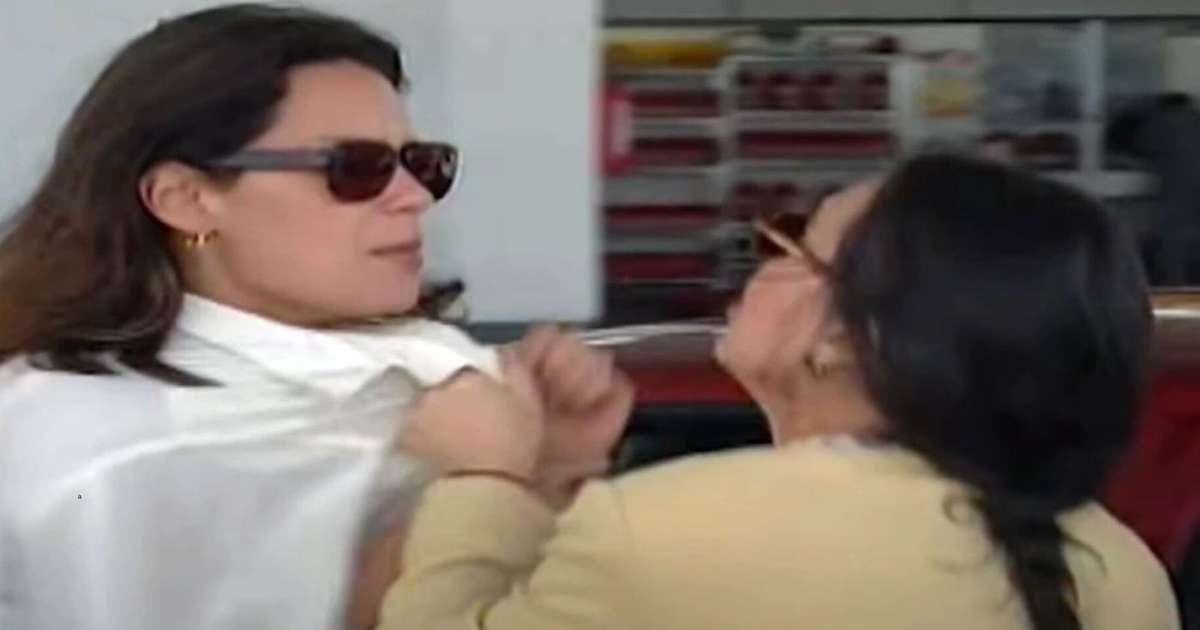 A psicologia revela: as pessoas que nunca deixam o tanque de gasolina ficar abaixo da metade não são excessivamente cautelosas; elas cresceram conhecendo as consequências de ficar sem algo