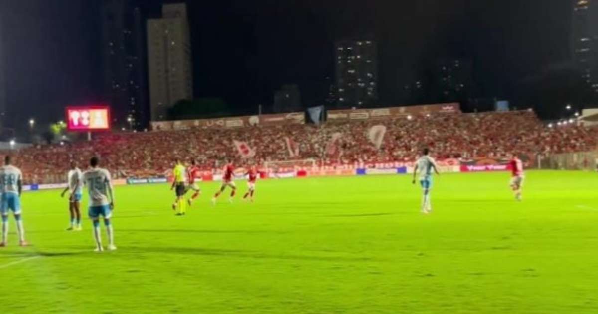Vila Nova bate o Londrina em casa e se isola na liderança da Série B