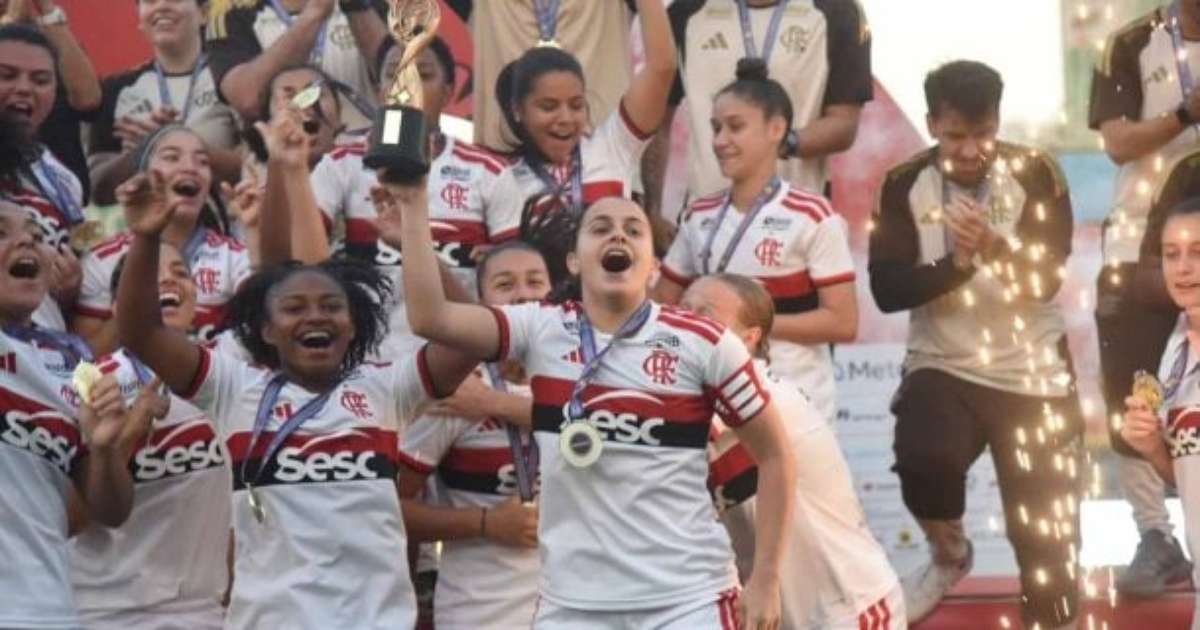 Feminino: Flamengo bate São Paulo e fatura Torneio Internacional Estrelas
