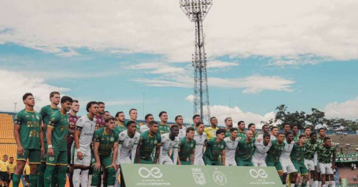 Chapecoense e Atlético Nacional celebram irmandade em amistoso