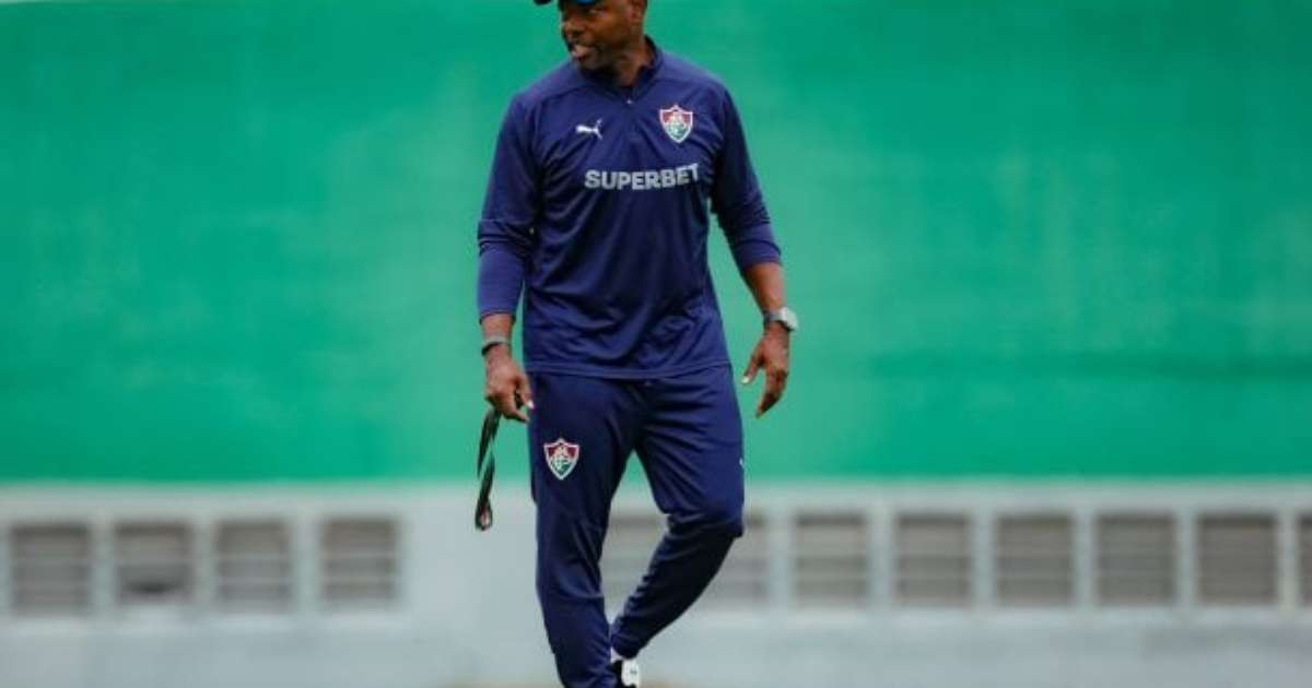 Marcão aproveita folga para observar base do Fluminense