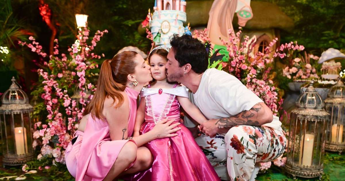 Kelsey Mora, terapeuta infantil: 'A confiança não surge simplesmente por dizer 'você pode falar comigo'. Em vez disso, comece você primeiro'