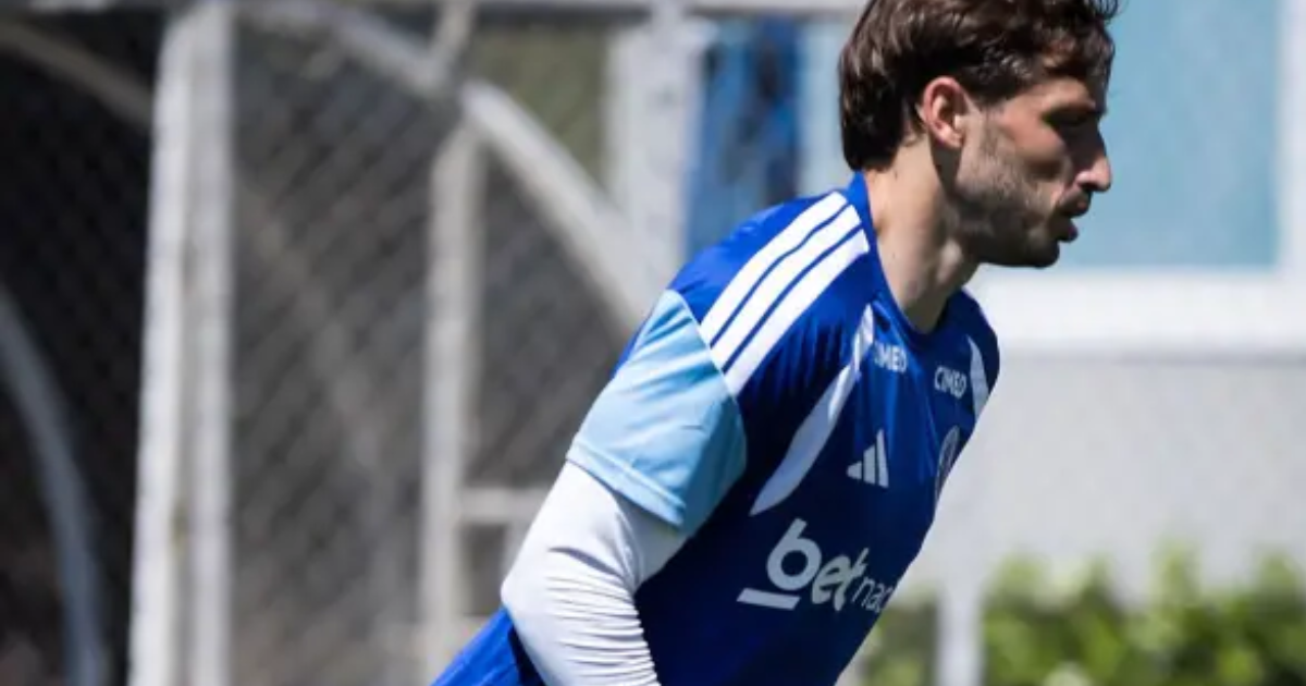 Sem estrear, Viña tem futuro incerto no Cruzeiro e só 10 jogos para provar
