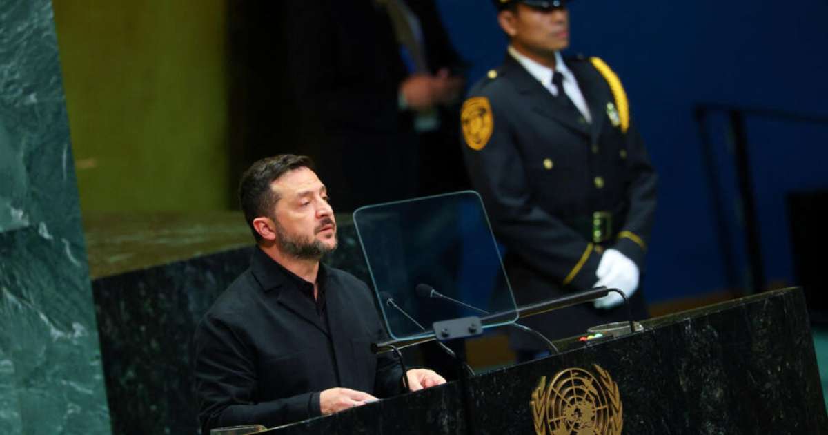 Ucrânia vai intensificar ataques contra refinarias russas, diz Zelensky