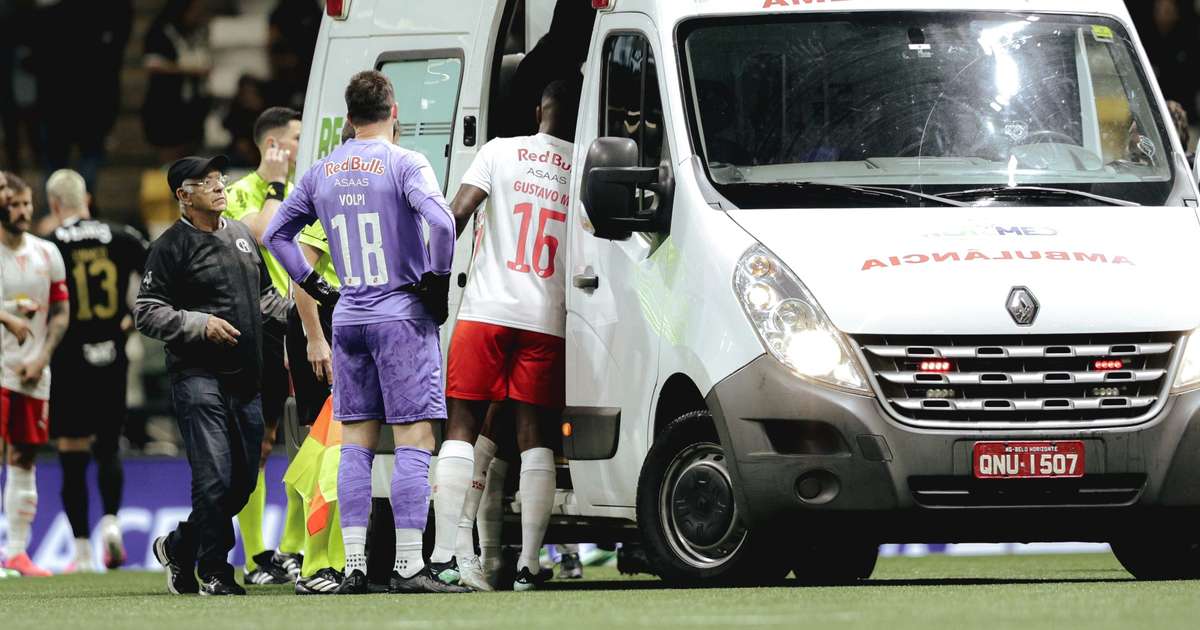 Red Bull Bragantino atualiza quadro de zagueiro que deixou o campo de ambulância