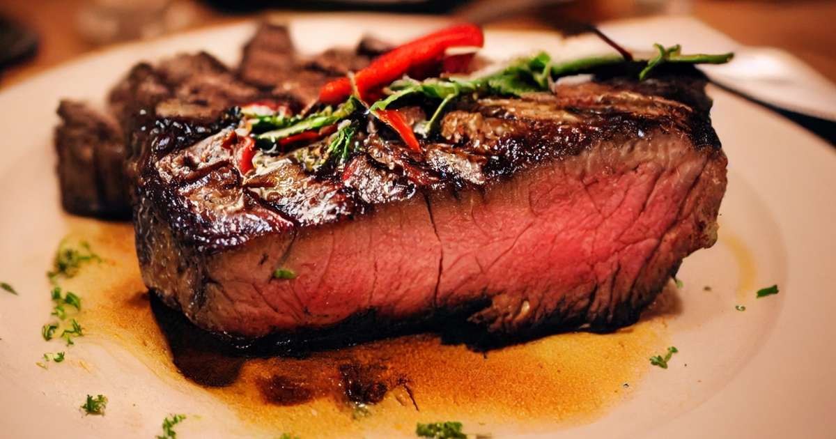É perigoso comer carne mal passada? Ela tem sangue ou mais proteína? O aspecto pode não bastar para dizer se está segura