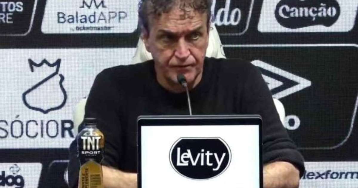 Cuca valoriza reação do Santos contra Flamengo: "Poderia ser pior"