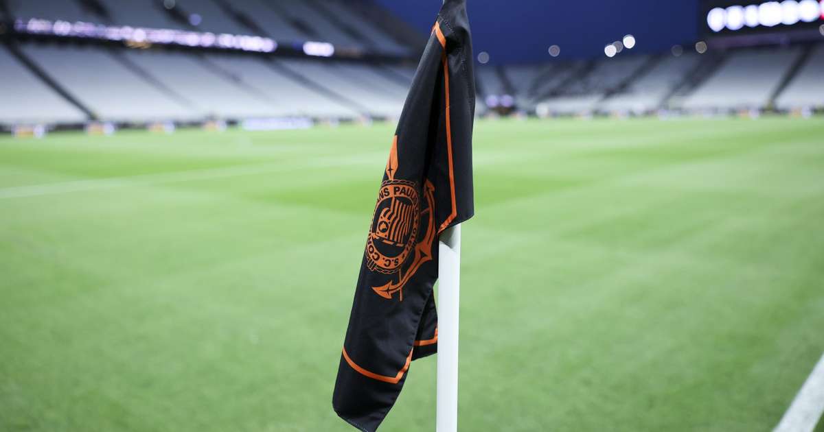 Em meio a obstáculos por Carille e Vojvoda, Corinthians sonda novo nome argentino