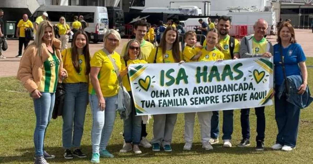 "Não sabia que ia acontecer tão cedo": Isa Haas emociona a família em estreia histórica da Seleção em Porto Alegre