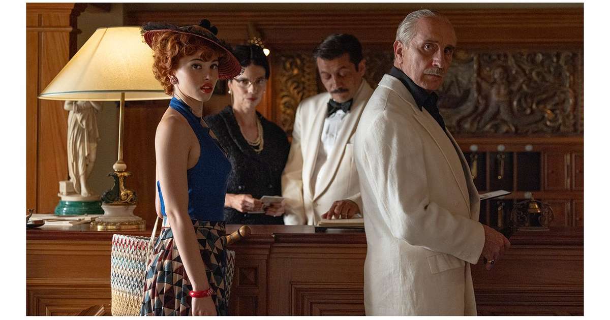 Na Netflix hoje: a série espanhola que está há duas semanas no Top 10; tem um Sherlock Holmes de quatro episódios que dá pra assistir de uma vez só