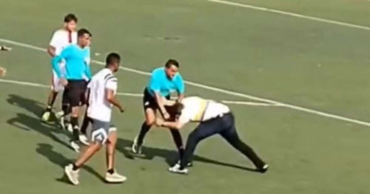 O AVAR da semifinal já trocou socos em campo — photo: Terra Futebol
