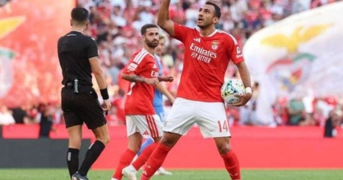 Tottenham define artilheiro do Benfica como prioridade