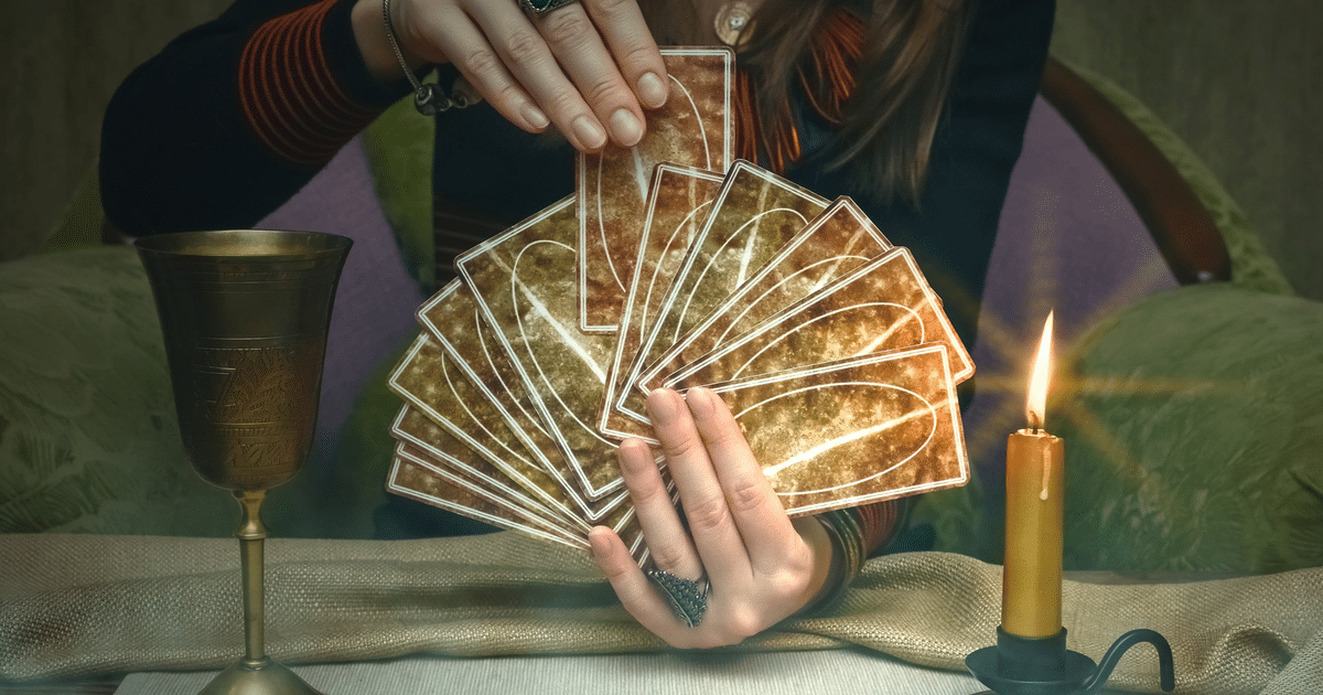 Tarot do dia: previsão para os 12 signos em 19/10/2026