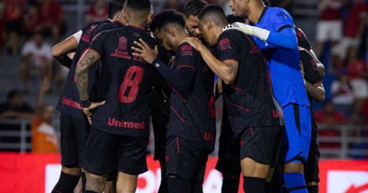 Elenco do Atlético-GO anuncia "greve" de entrevistas por atraso salarial