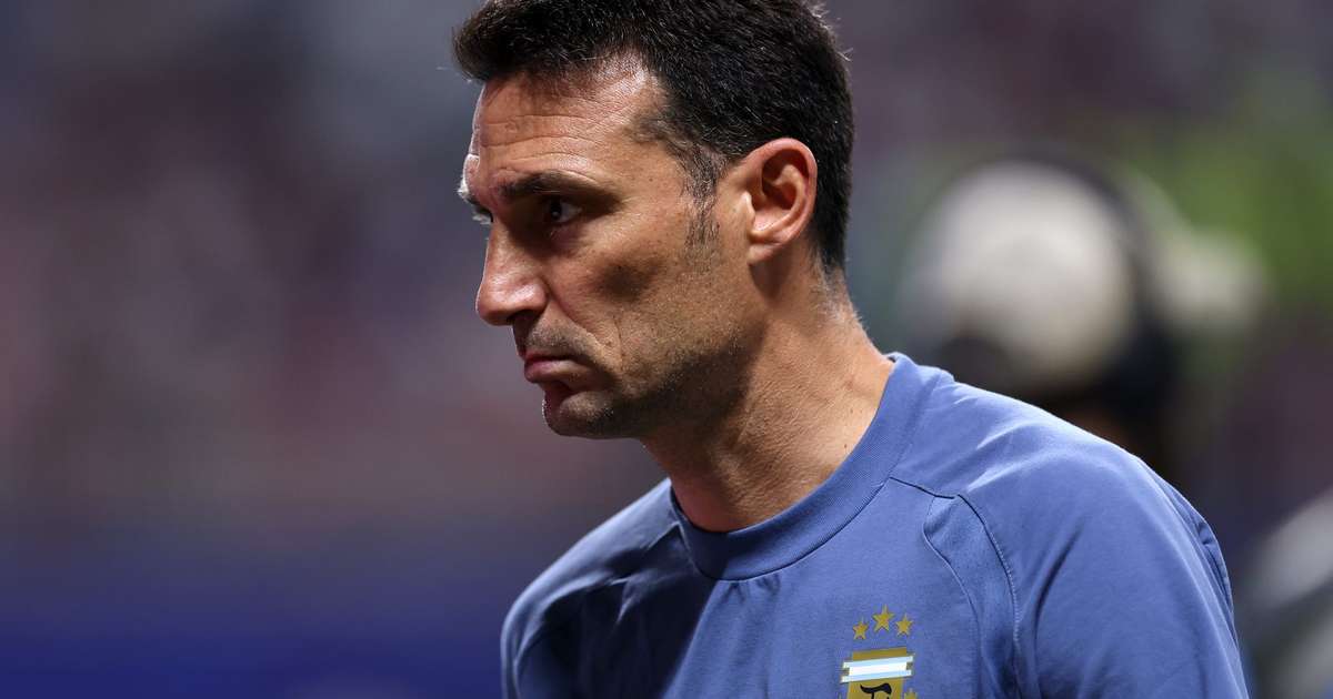 Scaloni toma decisão sobre futuro na seleção argentina e encaminha renovação