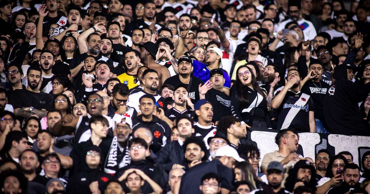 Torcida do Vasco emite nota oficial direcionada a Marcos Lamacchia