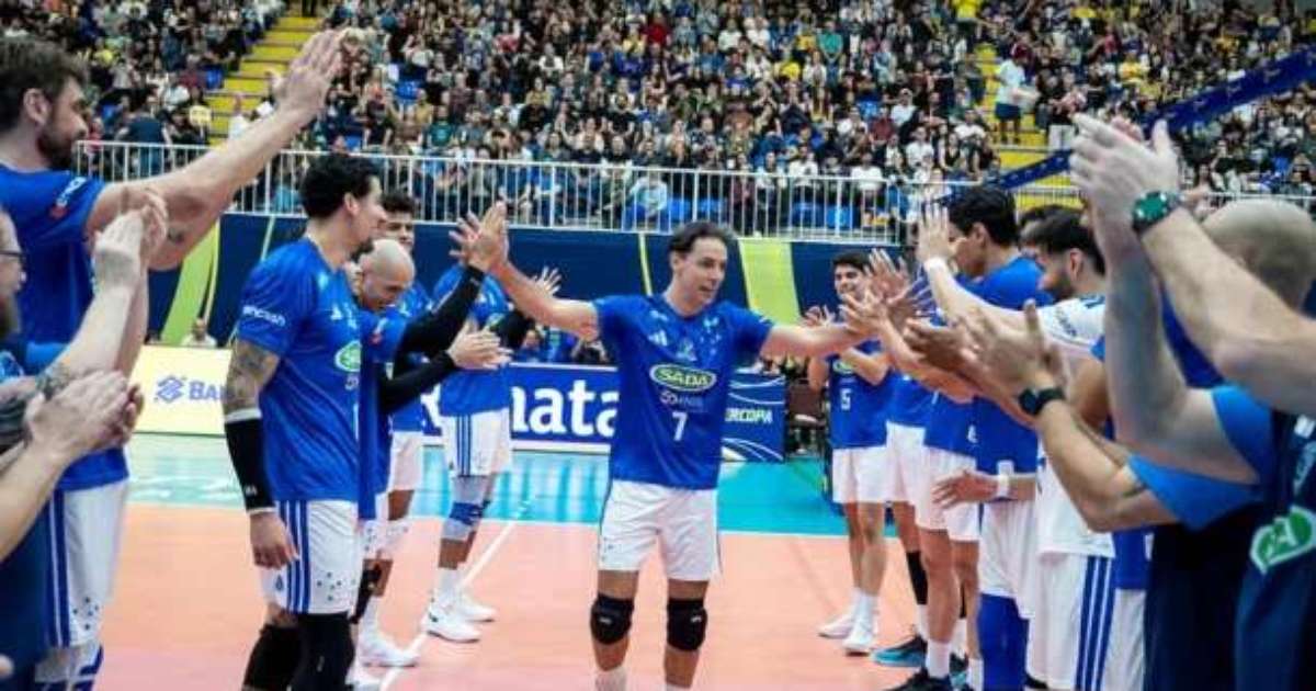 Rapha se despede com homenagem e taça levantada