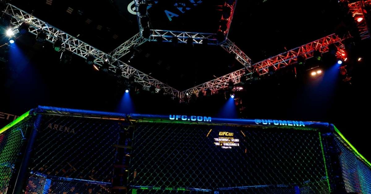 UFC 333: Volkanovski e Yan mantém seus cinturões com vitórias em Abu Dhabi