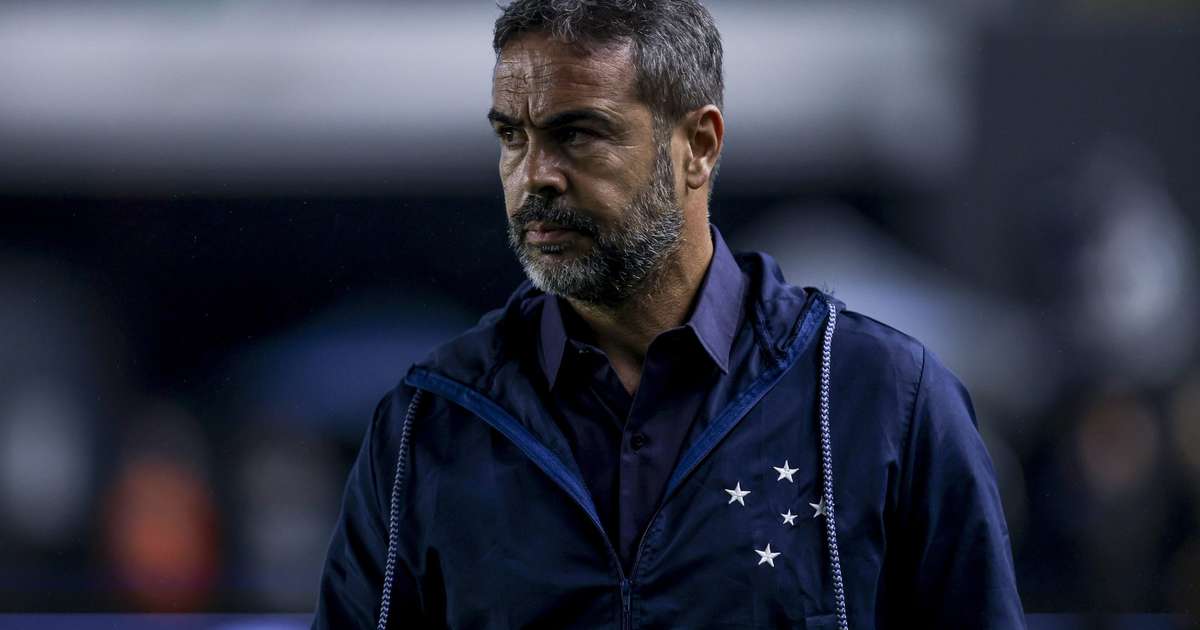 Artur Jorge se revolta em coletiva após vitória do Cruzeiro e manda recado antes de clássico: "Vamos dar nosso melhor"