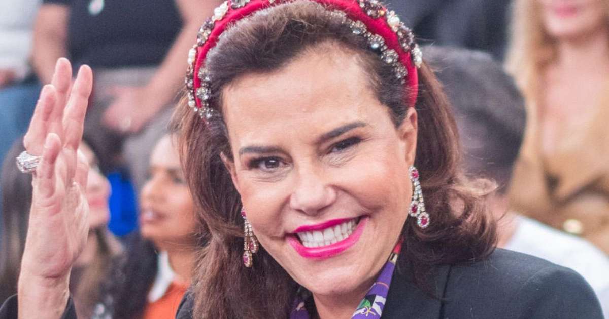 Ai que confusão!': após R$ 6 mil devolvidos e 116 páginas escritas por 12 meses nas madrugadas, livro de Narcisa Tamborindeguy foi lançado após uma 'novela'; há mais de 26 anos, ob