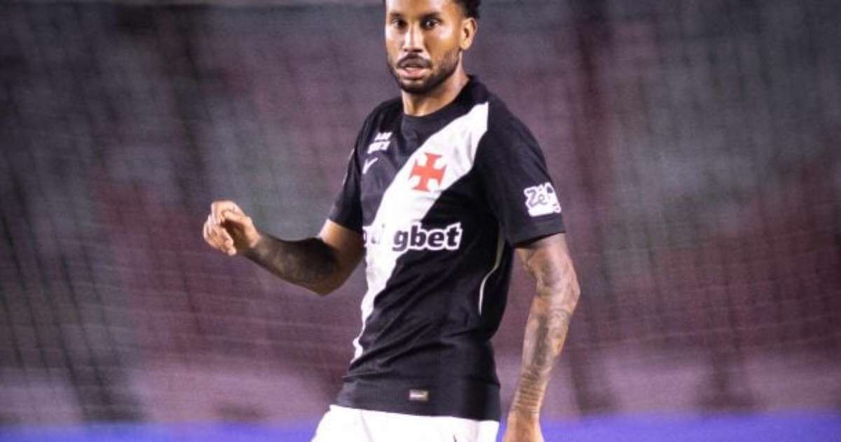 Vasco quer travar saída e renovar com Jair — photo: Terra Futebol