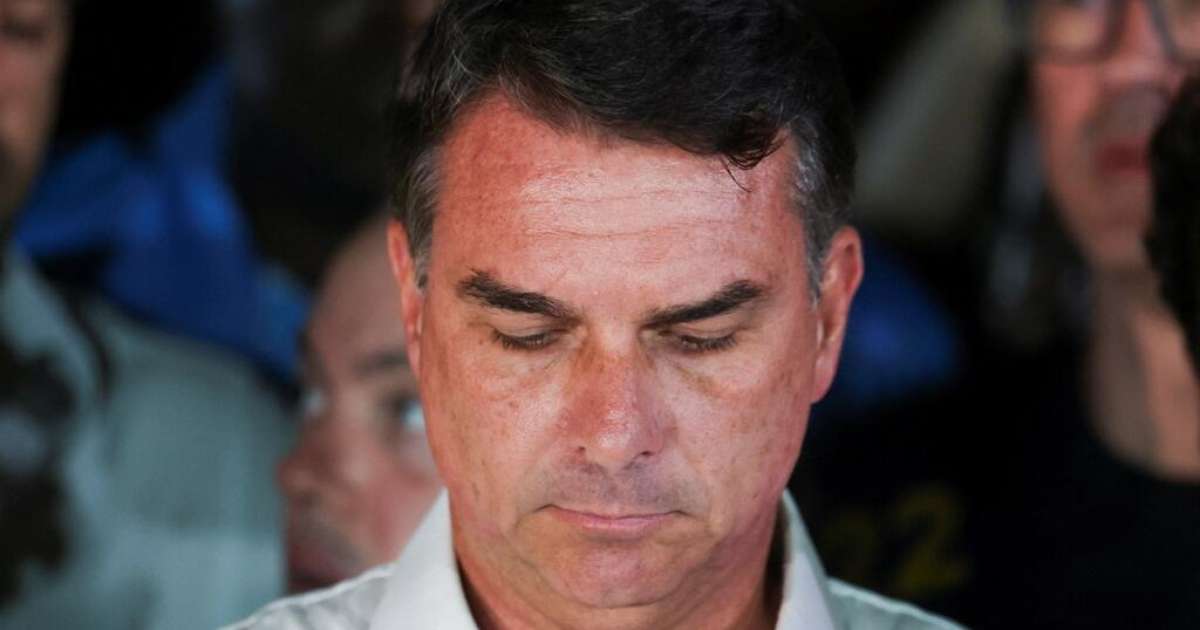 Medo de prisão leva Flávio Bolsonaro a provável fuga aos Estados Unidos e irrita aliados