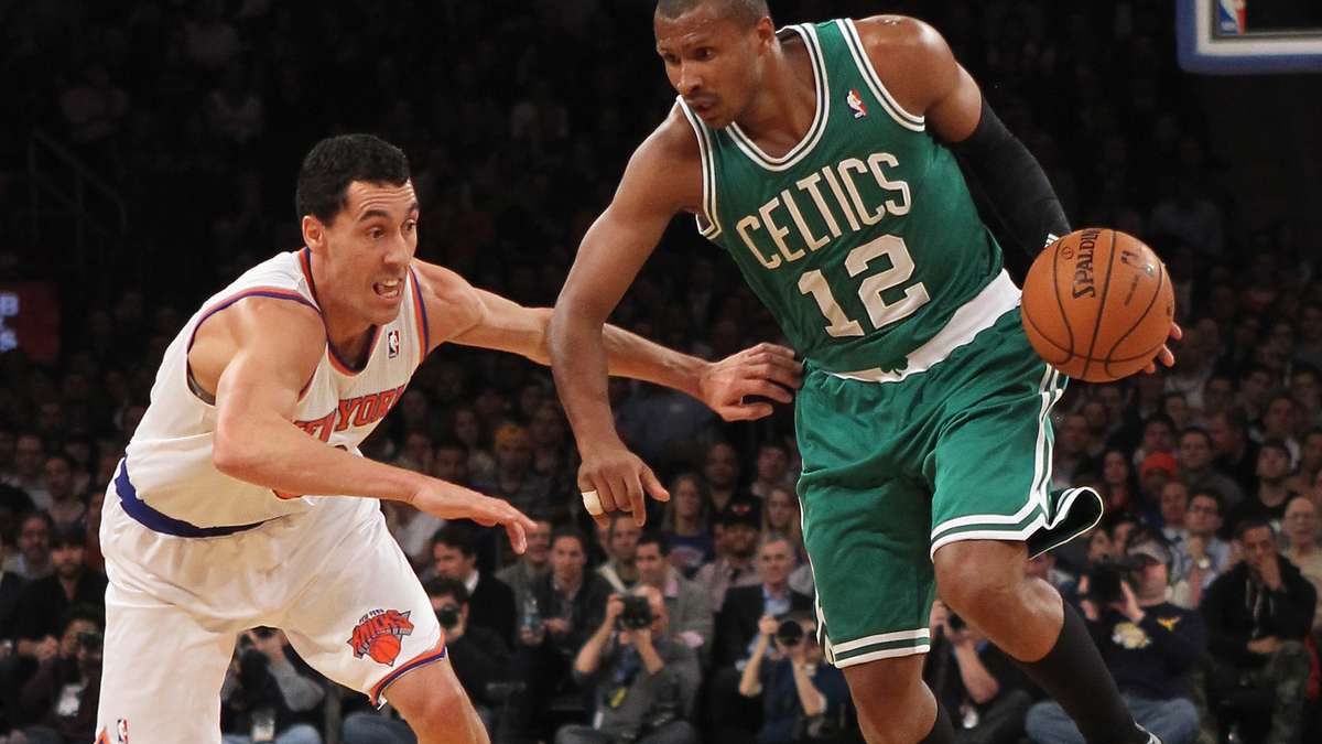 VÍDEO: astro do Boston Celtics sofre grave lesão na perna