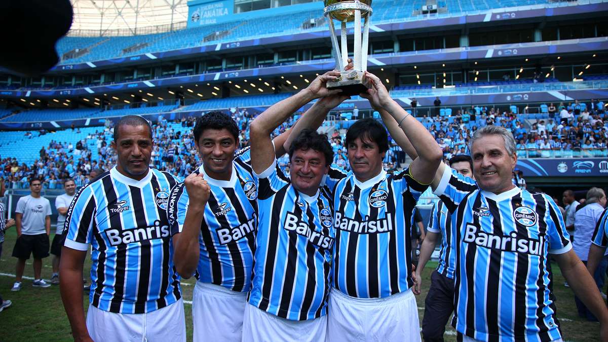 Com pênaltis para ajudar Jardel, Grêmio festeja Mundial de 83