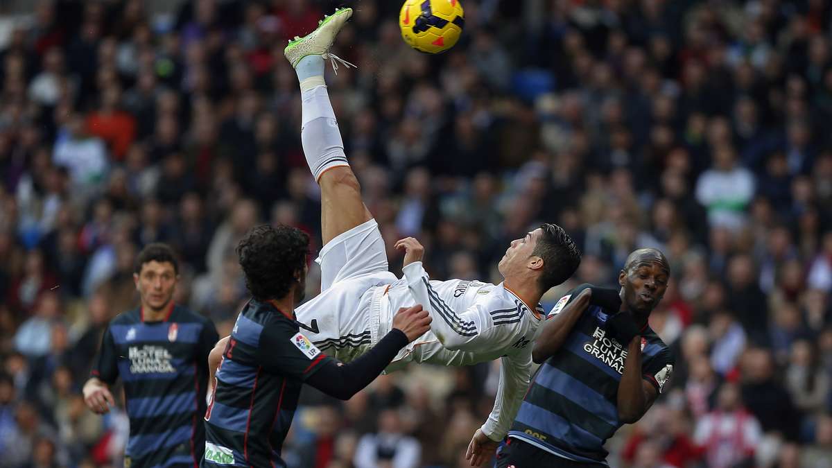 Cristiano Ronaldo Gol léndario de Bicicleta pelo Real Madrid #shorts 