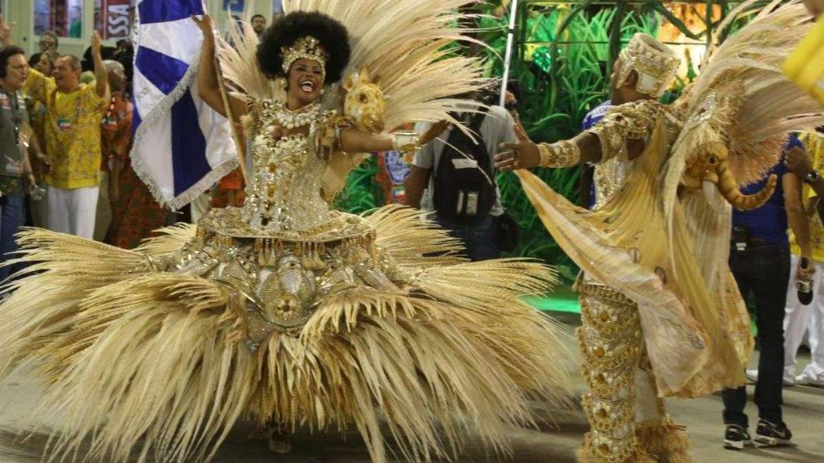 Mestre-sala da Beija-Flor se emociona ao dedicar desfile à própria mãe, em  coma há uma semana - Jornal O Globo