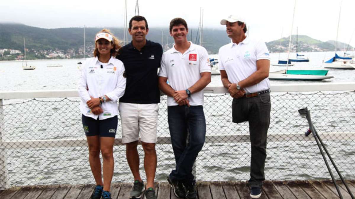 Com Seis Representantes Olimpicos Familia Grael Reitera Amor Pelo Mar