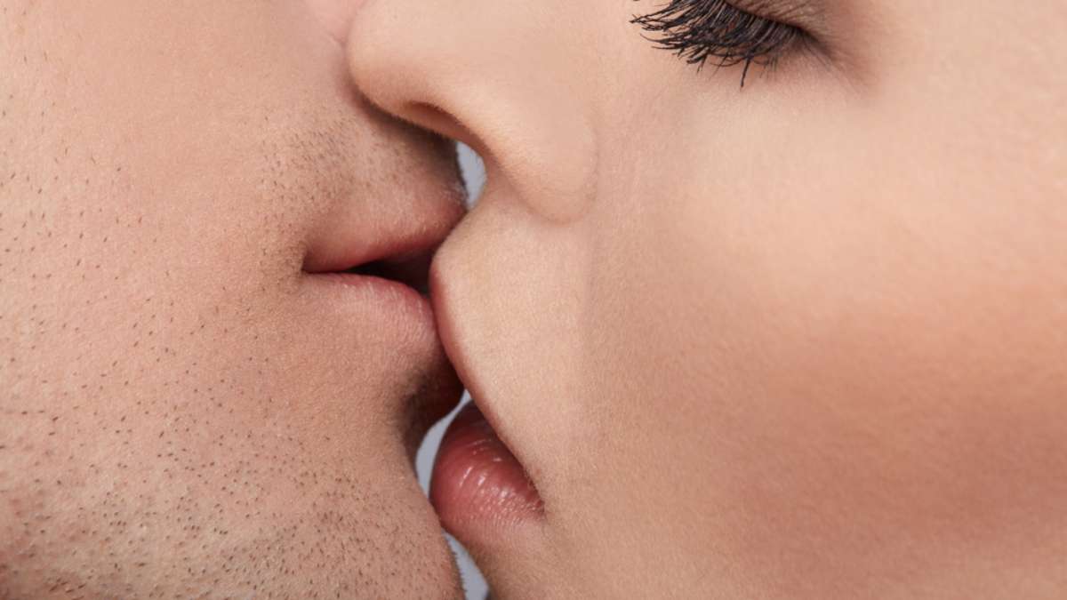 Massagem faz gozar Sexo com homem do penis grosso