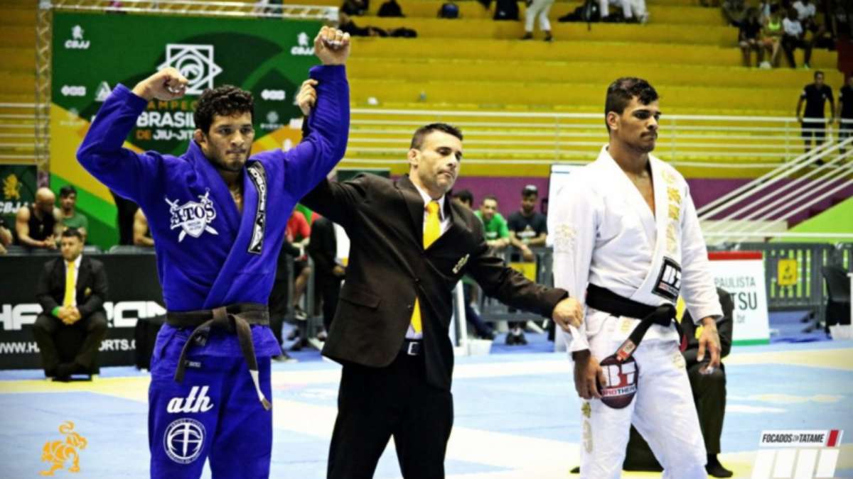 Jovem brasileira se torna primeira atleta da história a ganhar tríade  mundial no Jiu Jitsu - GAZ - Notícias de Santa Cruz do Sul e Região