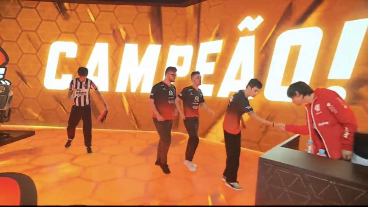 Flamengo perde a final do CBLoL e vira alvo de fábrica de memes na